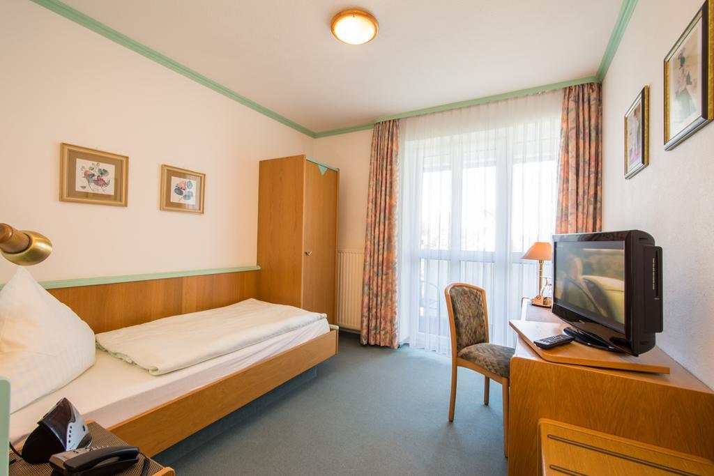 Hotel St. Martin Marktoberdorf Rom bilde
