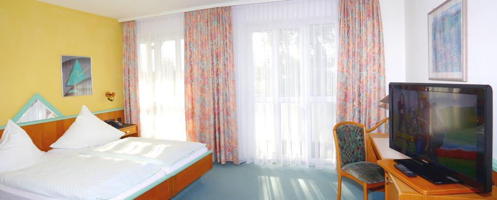 Hotel St. Martin Marktoberdorf Rom bilde